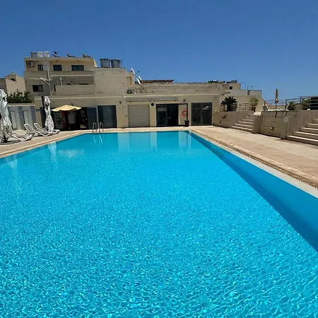 Sea Breeze Terrace - *