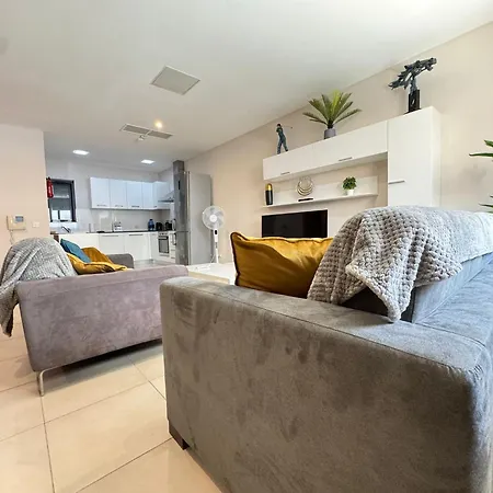 בית נופש Sea Breeze Terrace - מרססקלה