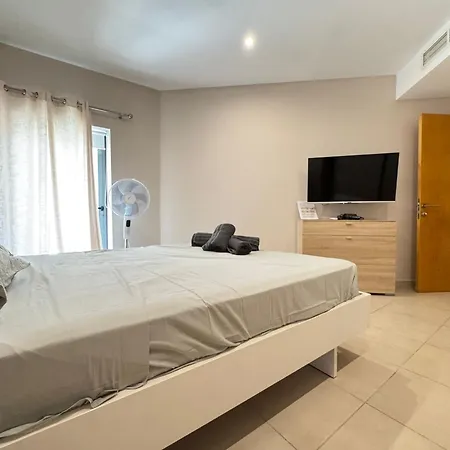 Feriehus Sea Breeze Terrace -