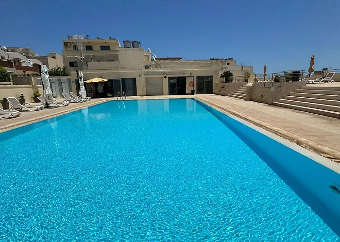 Sea Breeze Terrace - *